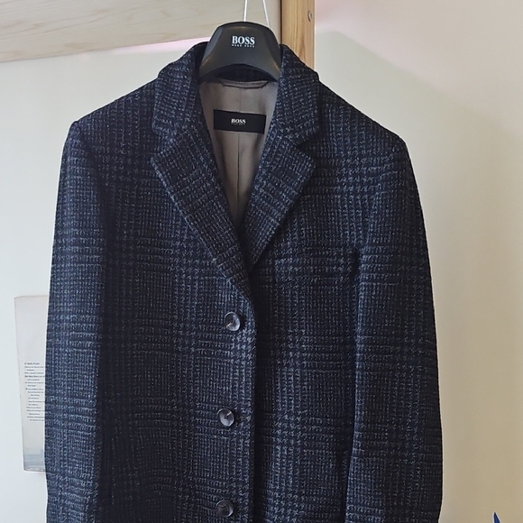 Boss Other - Hugo Boss Men's Slim Dark Plaid Blazer Style Coat Size 46 - Never Worn